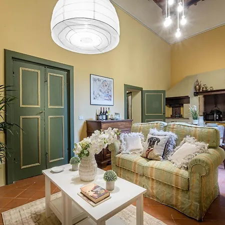 Apartment In With Private Garden